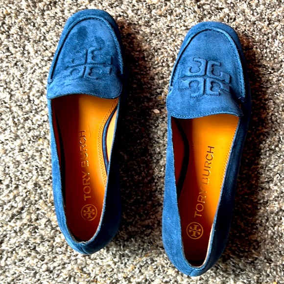 New! Tory Burch Perfect Navy Suede Loafer - Picture 1 of 5